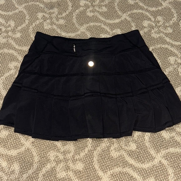 LULULEMON RUN PACE SETTER SKIRT BLACK SKORT TENNIS GOLF FLIRTY GYM PICKLEBALL 4 - Picture 8 of 10